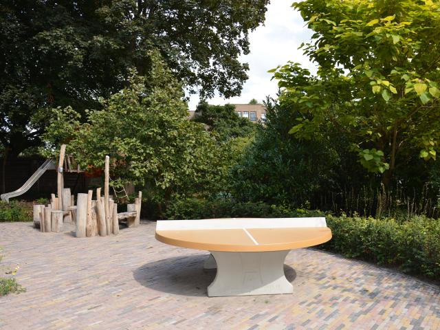 Pingpong table outside