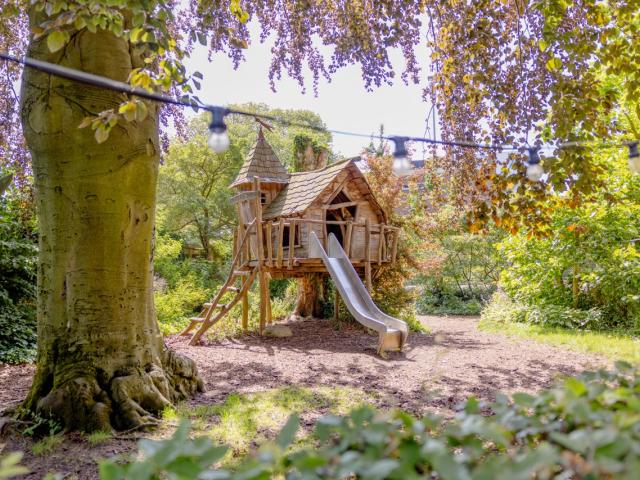 Wooden playhouse Club Basker The Estate After School