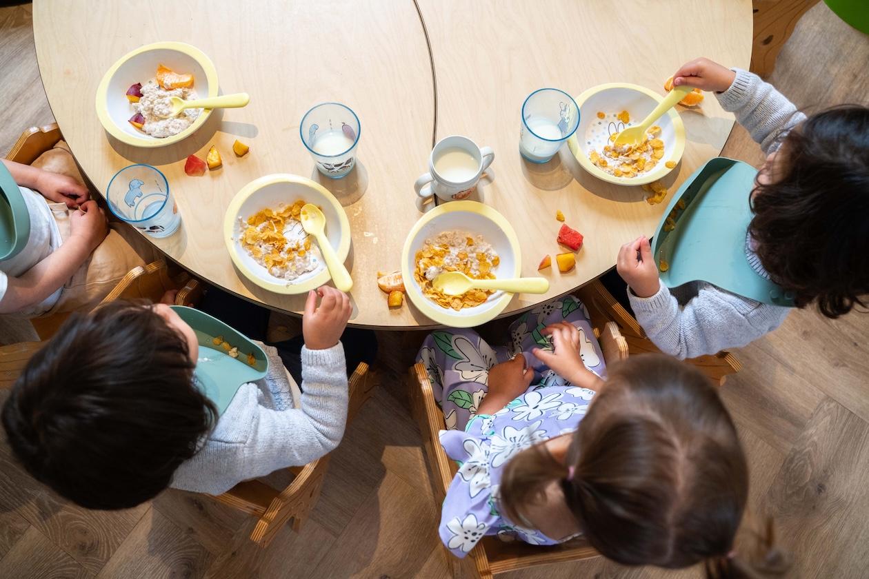 Children eating at Basker International Childcare